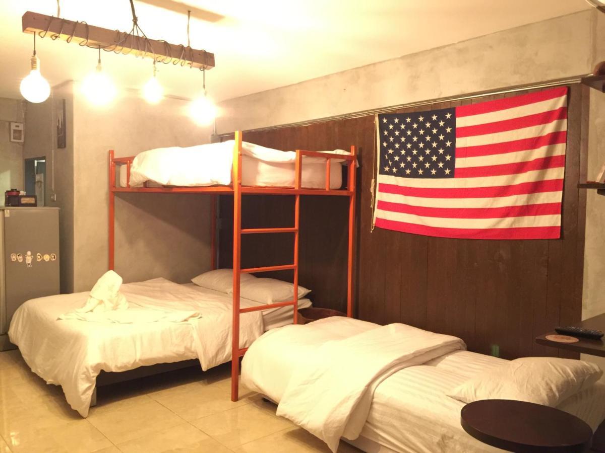 Renovated Loft Style Condo Bangkok Ngoại thất bức ảnh