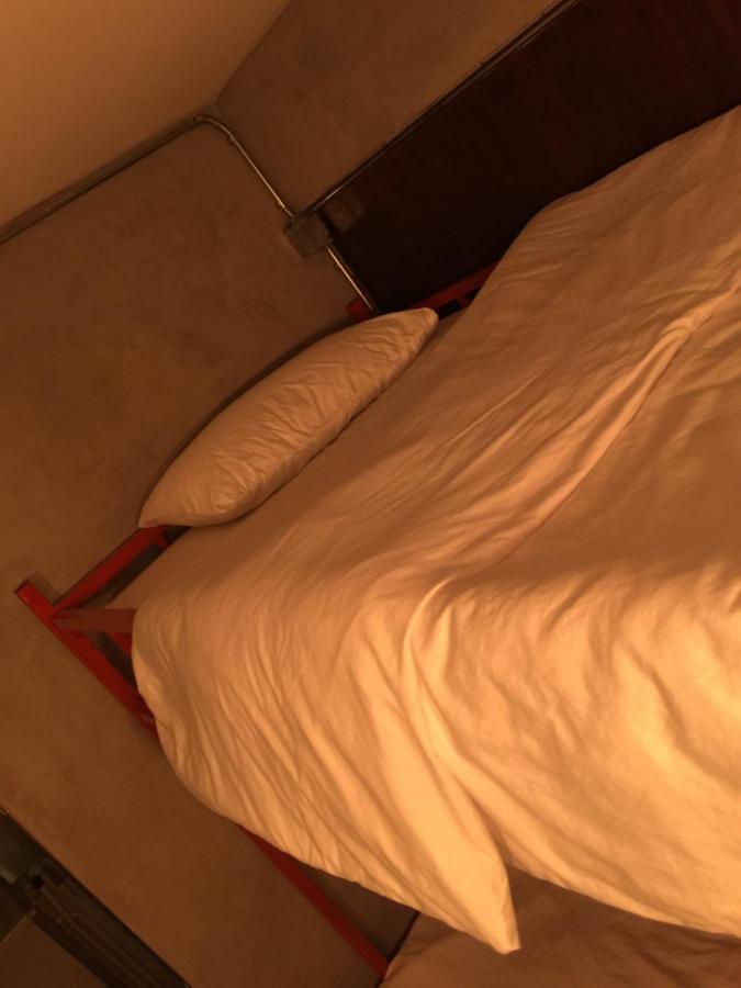 Renovated Loft Style Condo Bangkok Ngoại thất bức ảnh